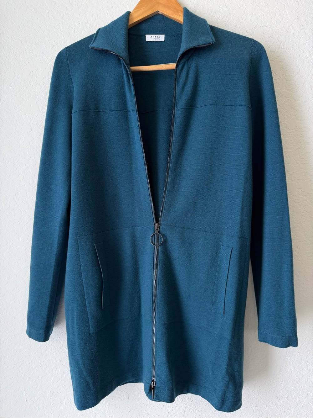 AKRIS Punto Wool Cardigan Zip Up Jacket